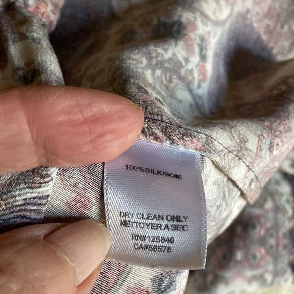 Intermix Silk Long Sleeve Romper in Paisley Print. Size P (XS). - Picture 7 of 7